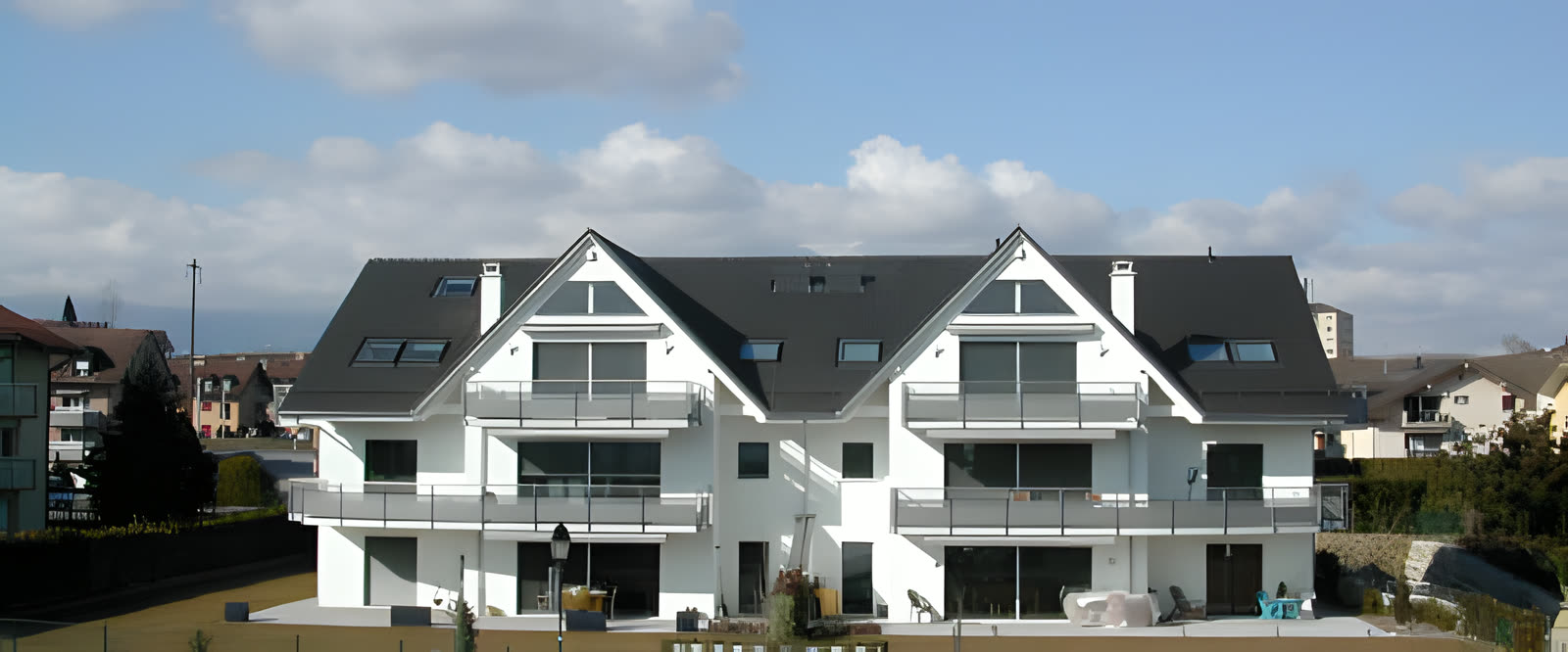 Immeuble résidentiel à deux pignons
