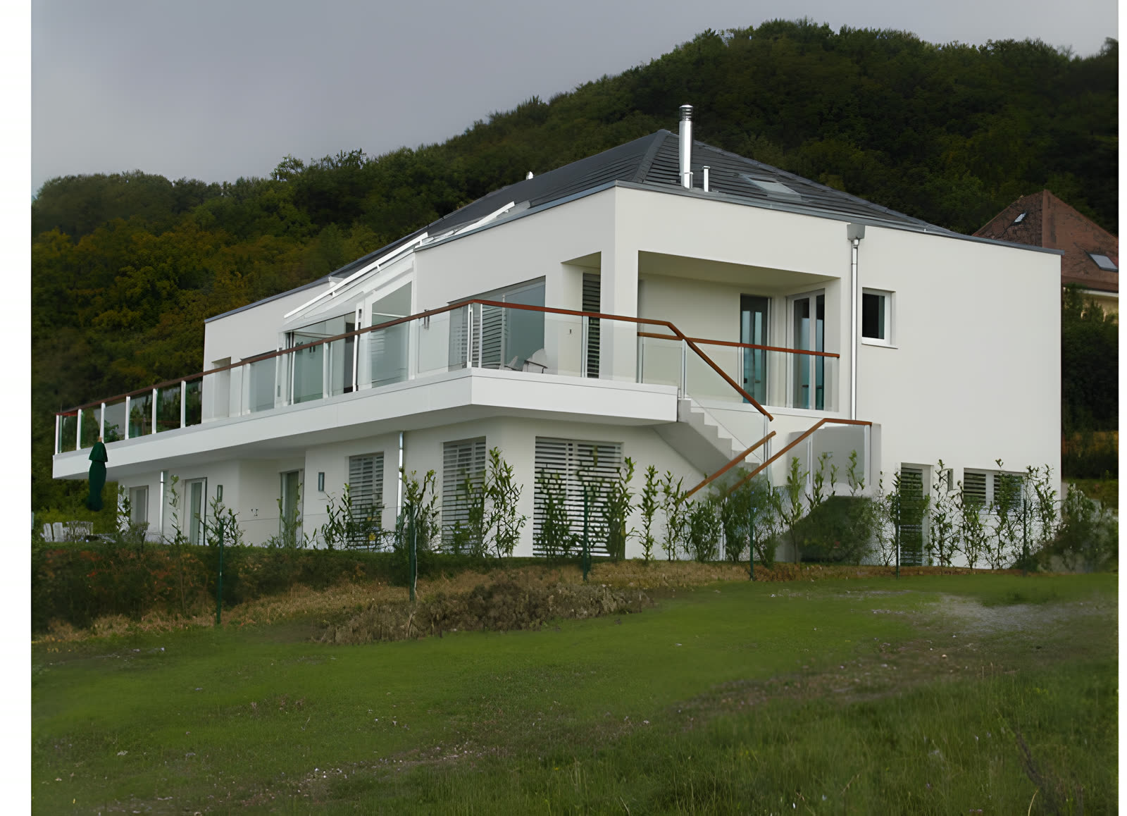 Villa blanche avec terrasse